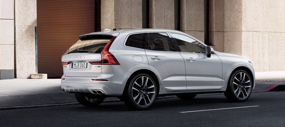 Volvo XC60 beauty shot.jpg
