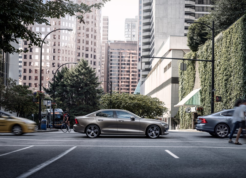 2021-Volvo-S60-Inscription-T6-Sedan-L07.jpeg