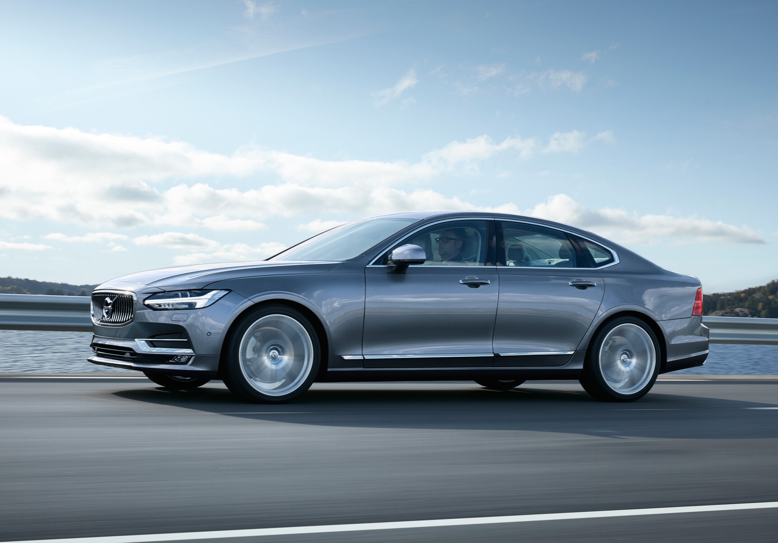 s90 pic.jpg