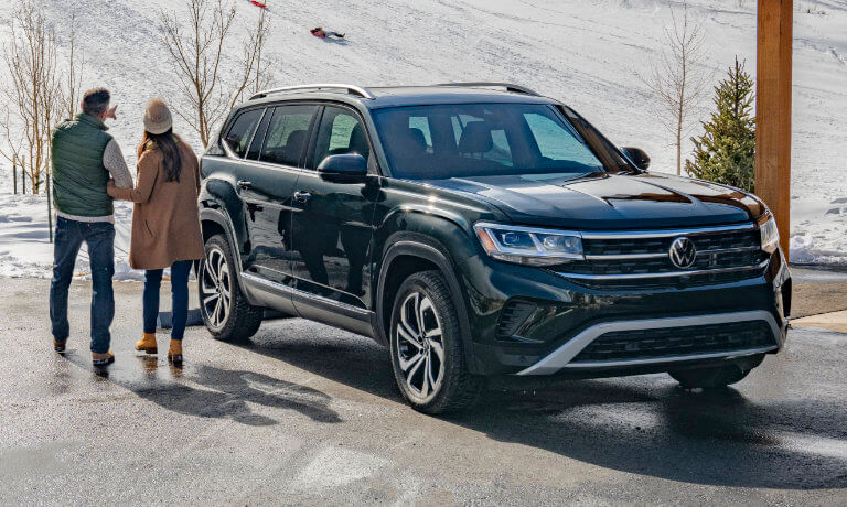 2023 VW Atlas Exterior in snowy driveway