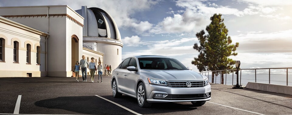 2018-Volkswagen-Passat-SEL-Sedan-L01-Cropped.png