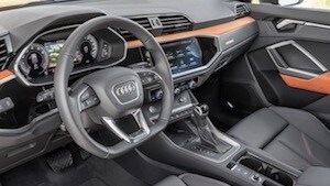 Cockpit of the 2019 Audi Q3 Cockpit of the 2019 Audi Q3