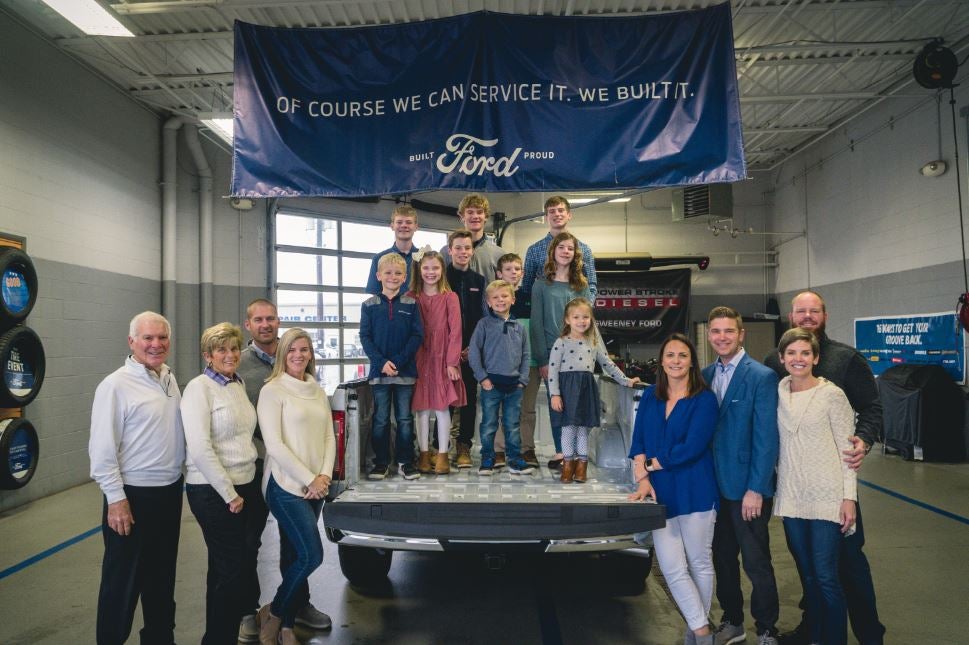 Walt_Sweeney_Family_Photo.jfif