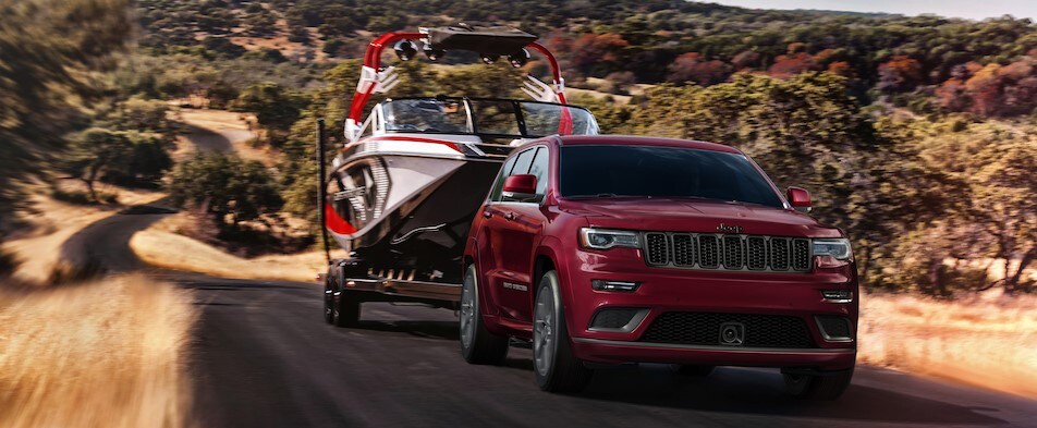 2019-Jeep-GrandCherokee-Altitude-SUV-L01.jpeg