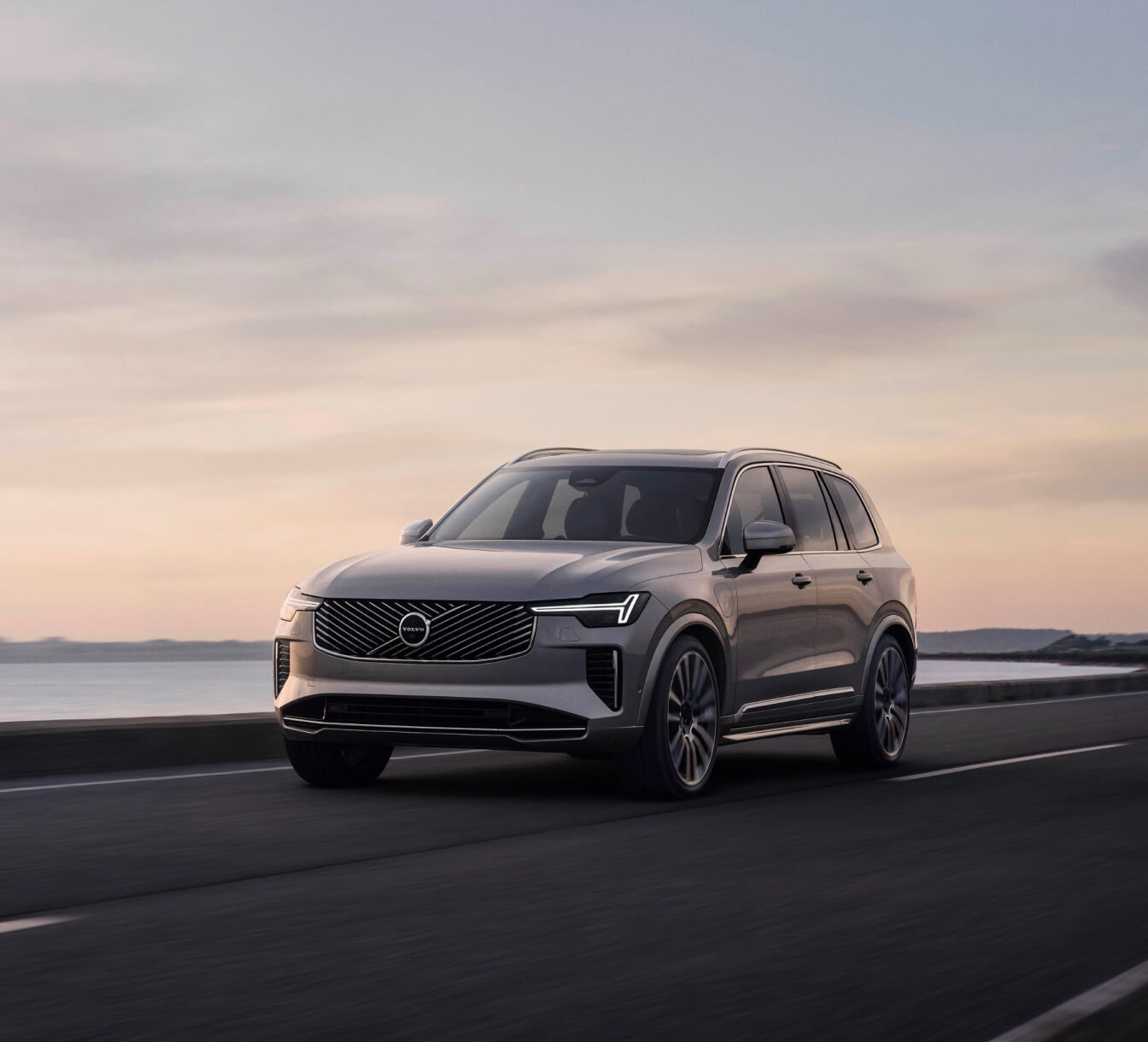 Volvo XC90 Hybrid MPG