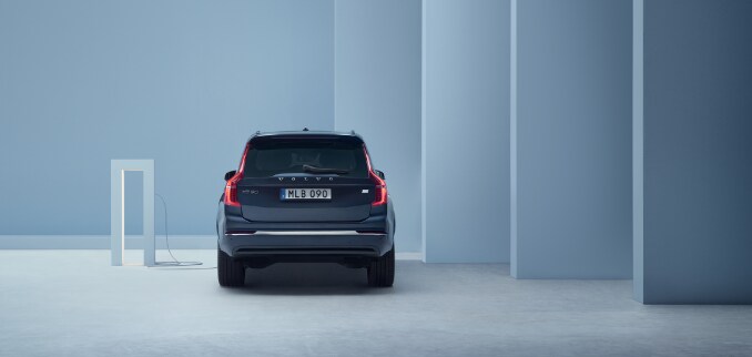 Volvo XC90 Hybrid MPG