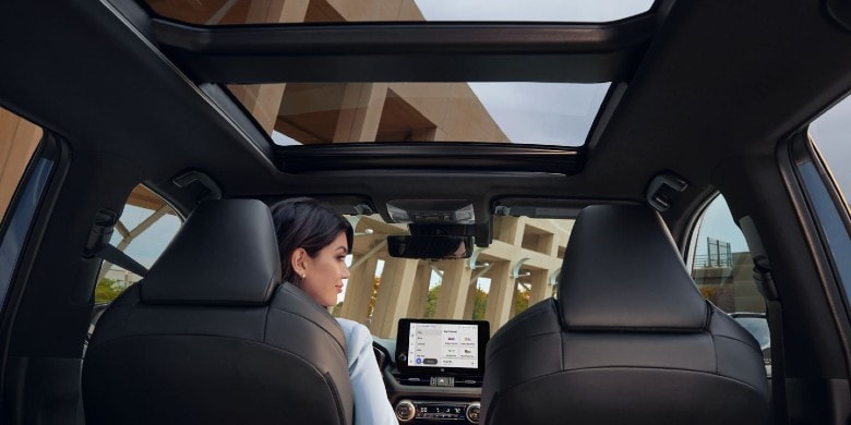 24_rav4hybrid_3.jpg