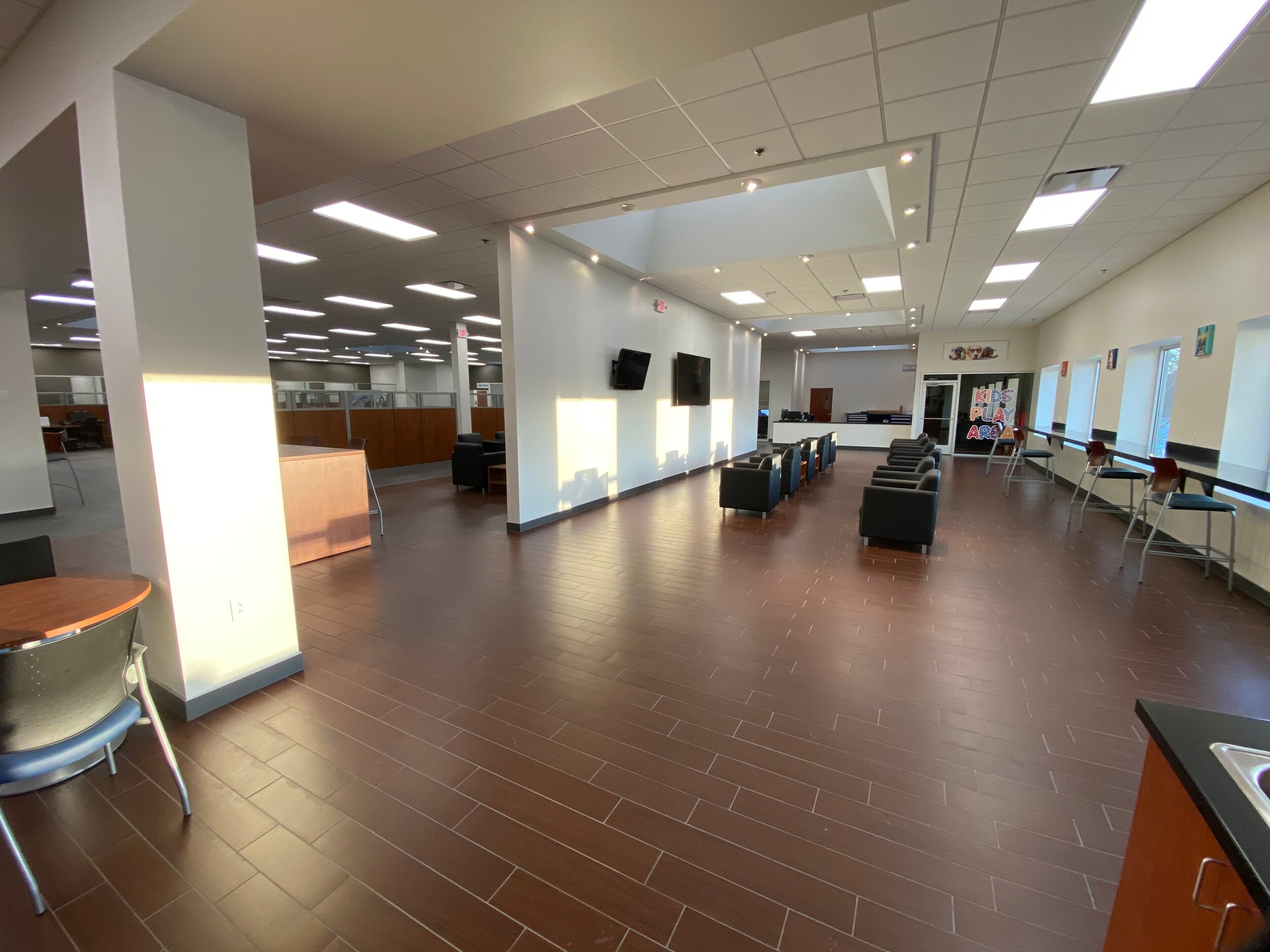 Customer Lounge.jpg