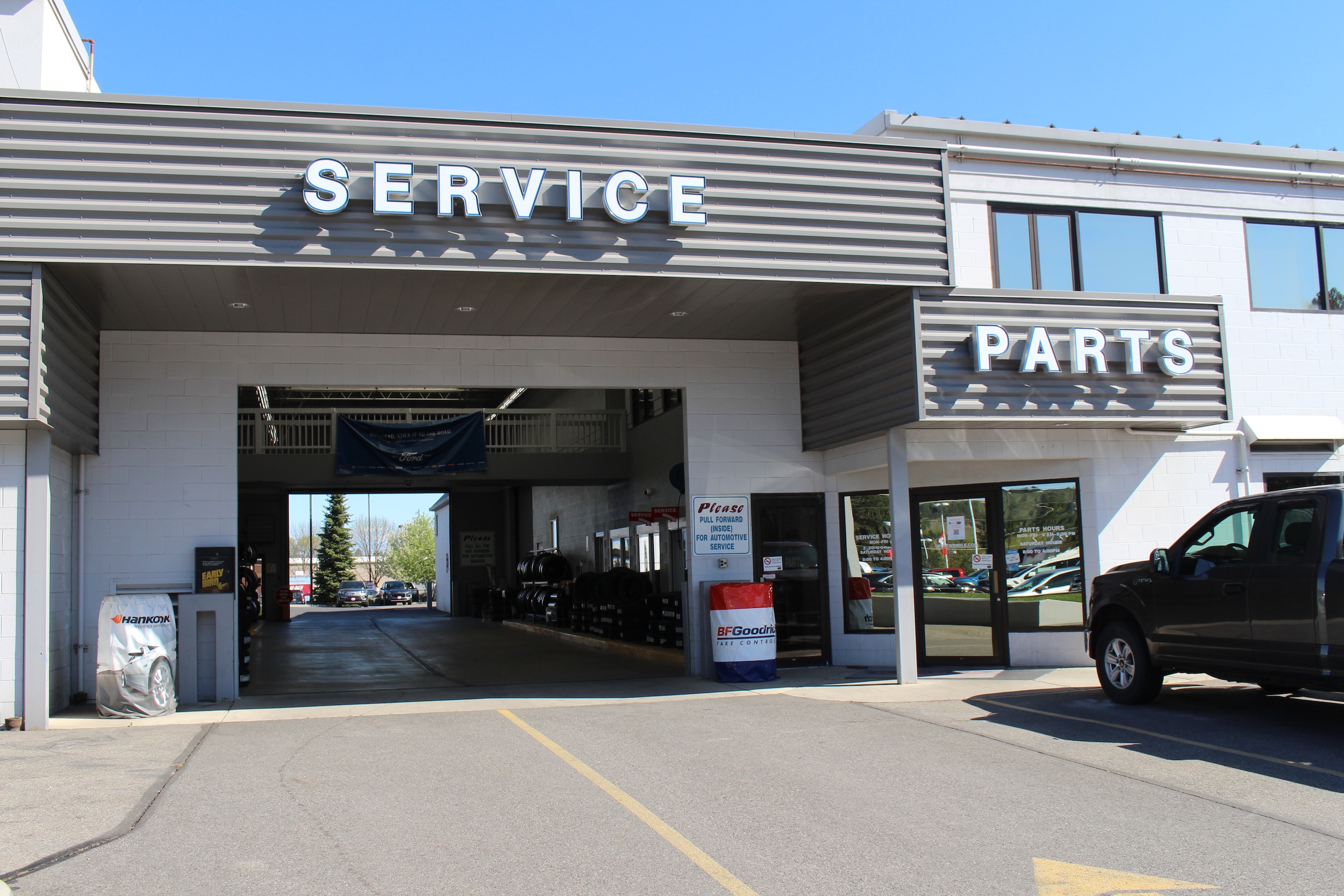 05.2020-Ford Service-outside.JPG