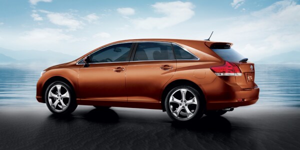 2011 toyota venza.png
