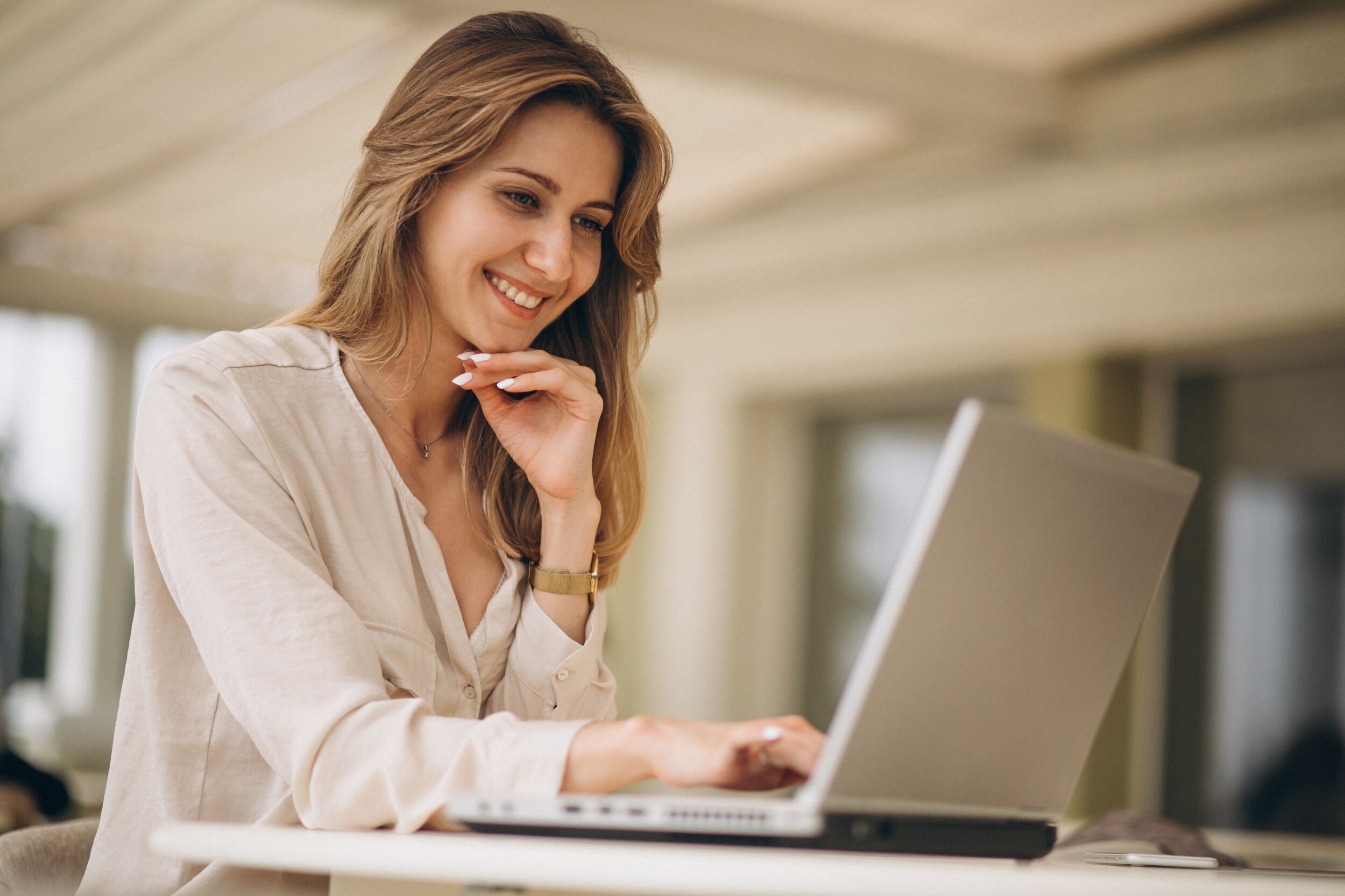 West Broad Hyundai is a Hyundai Dealership near Dumbarton, VA | Woman shopping online for a new Hyundai