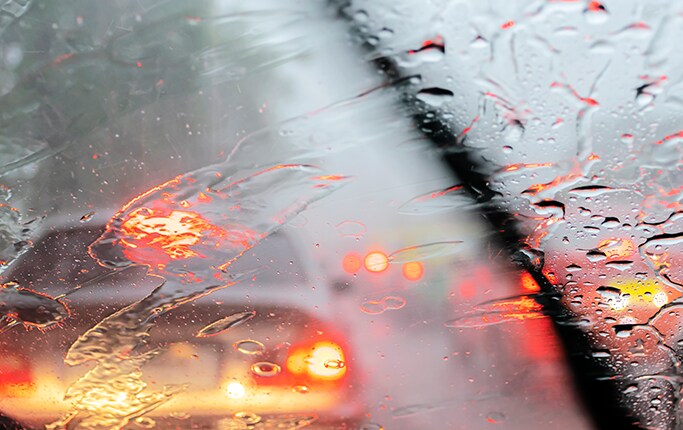 How to Get Your Car Summer Ready at West Broad VW in Richmond, VA | Blurry image of a bad wiper blade wiping off water