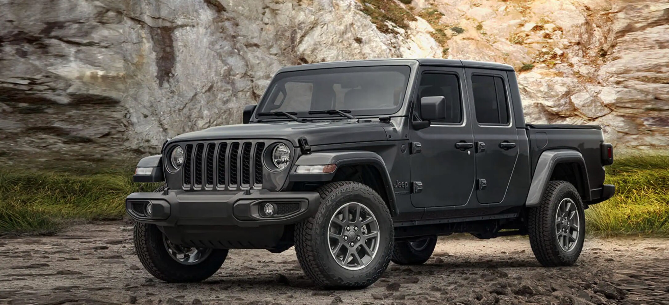 2022 Jeep Gladiator Long Island1.png