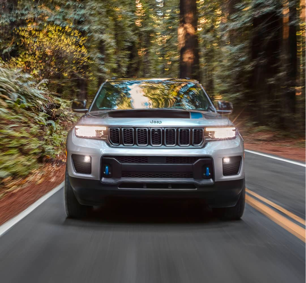 Jeep grand Cherokee 4xe 2.png
