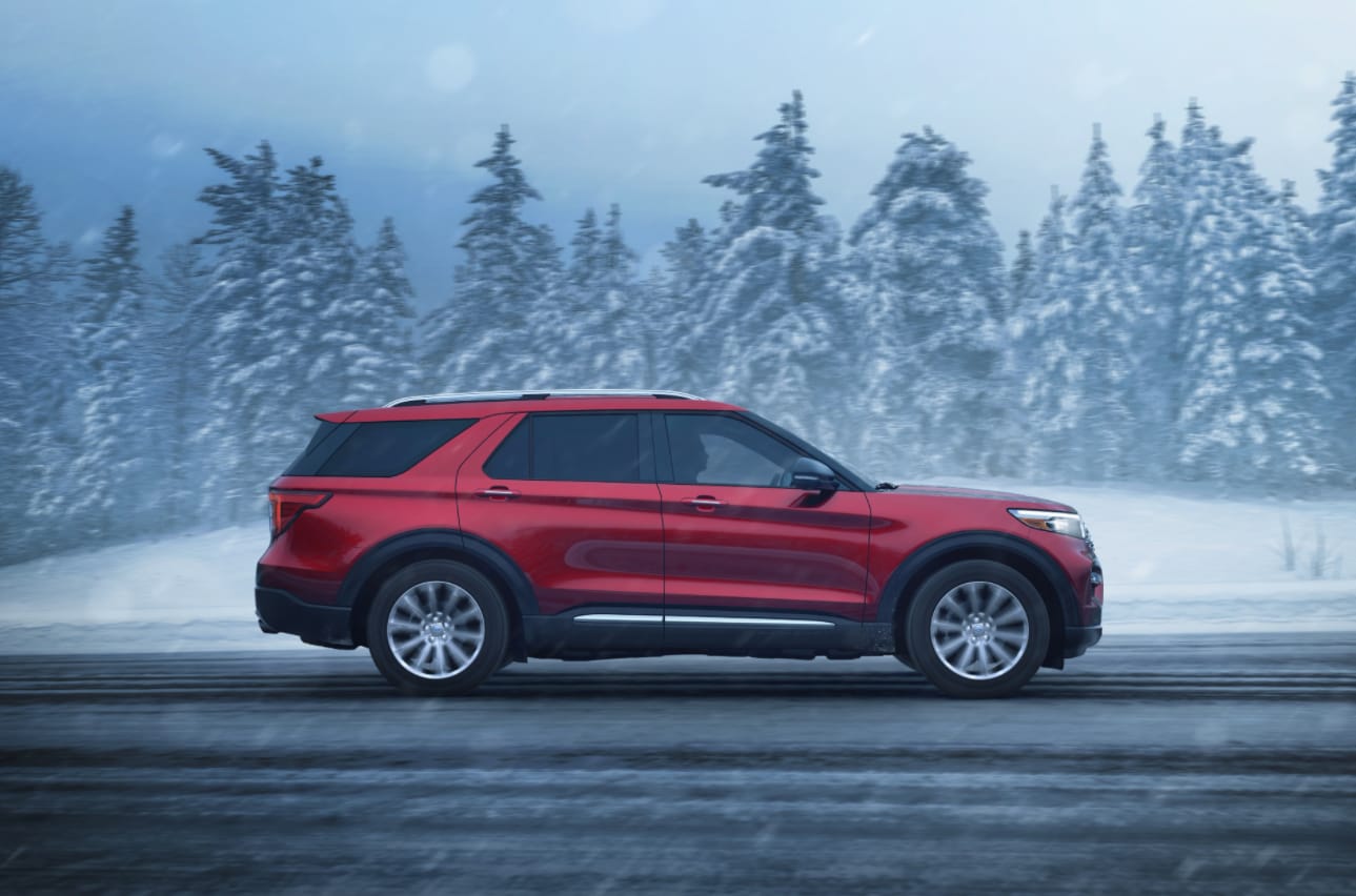 2021 Ford Explorer- side