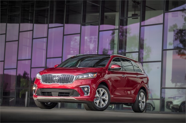 2101 Kia Sorento - Exterior Front End