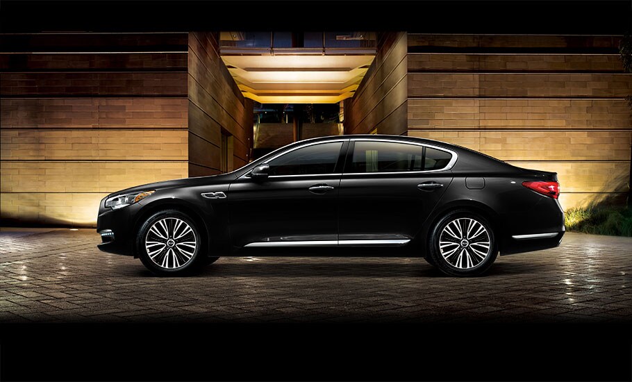 2015 Kia K900 V6 Exterior Side 2015 Kia K900 V6 Exterior Side
