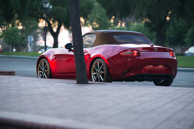 2019 Mazda MX-5 Soft Top - Exterior Rear