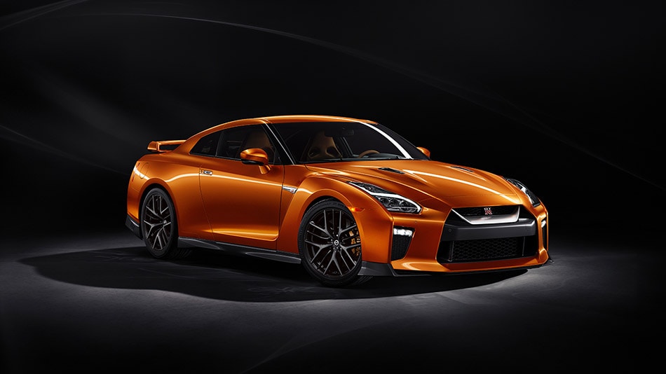 2018 Nissan GT-R - Exterior Front