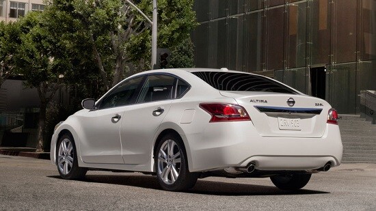 2015 Nissan Altima 3.5 SL Exterior Rear 2015 Nissan Altima 3.5 SL Exterior Rear