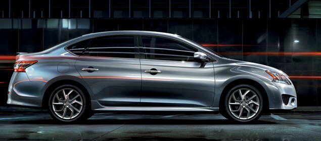 2013 Nissan Sentra SR Exterior Side View.png