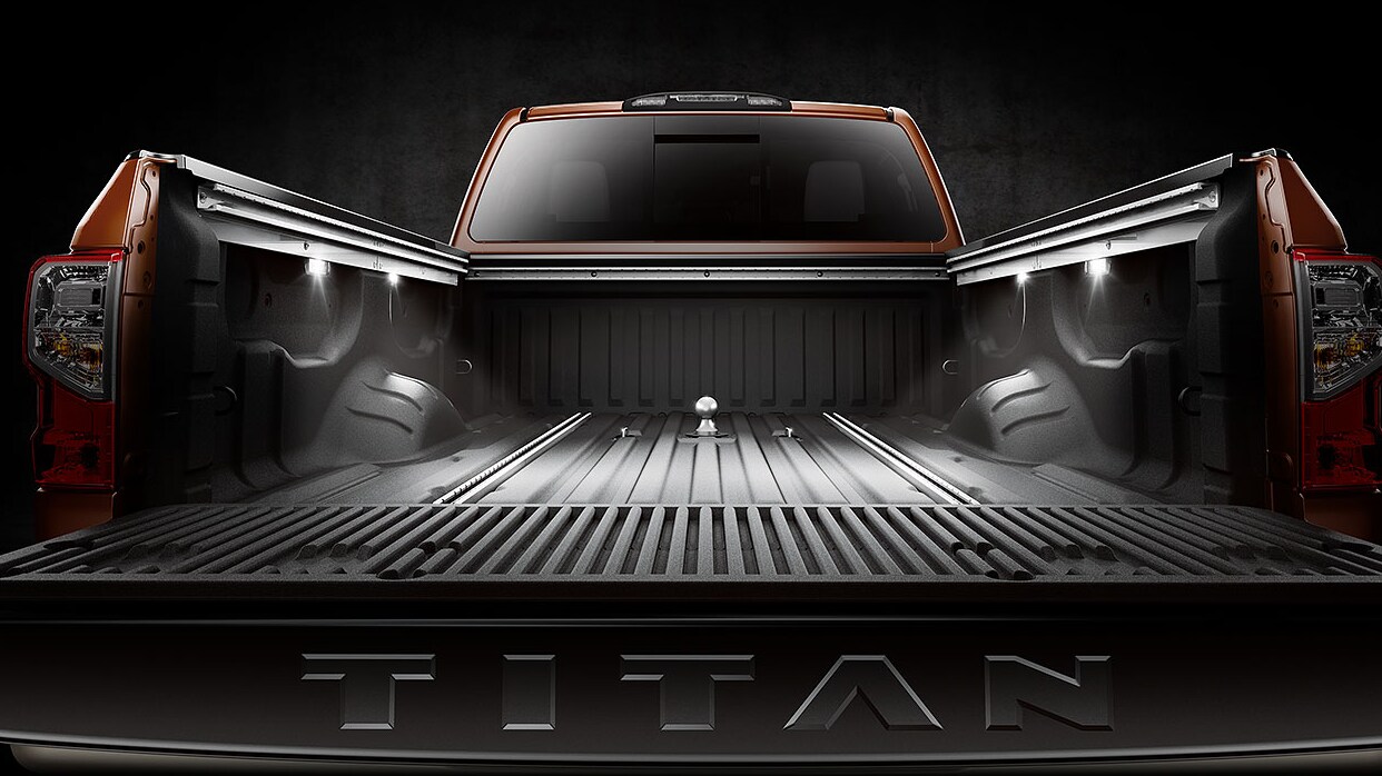 2016 Nissan Titan Exterior Rear End 2016 Nissan Titan Exterior Rear End