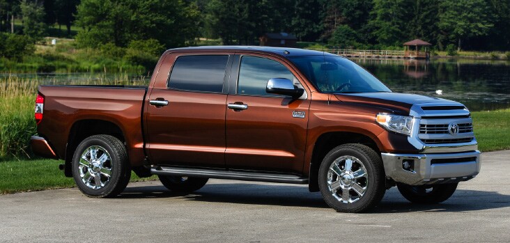 Toyota Tundra Crewmax Exterior Front Toyota Tundra Crewmax Exterior Front