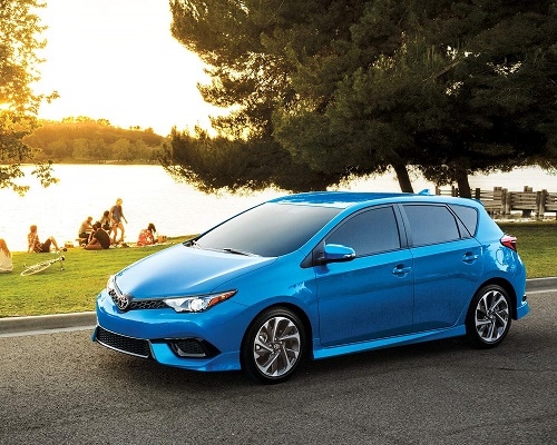 2017 Toyota Corolla iM Exterior Side View