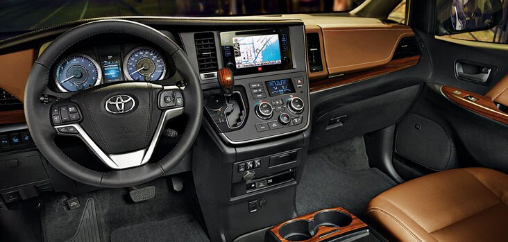 2016 Toyota Sienna Interior Dashboard