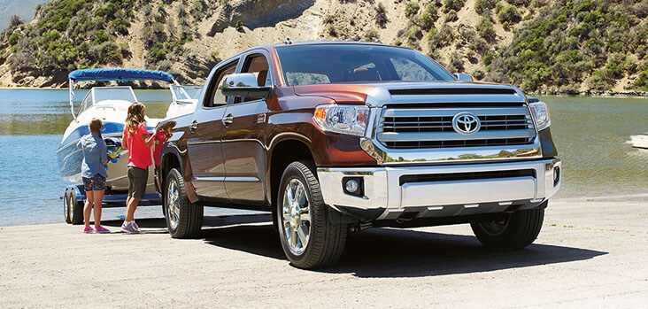 2015 Toyota Tundra CrewMax Exterior Front End 2015 Toyota Tundra CrewMax Exterior Front End