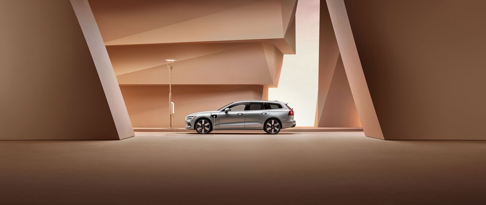 https://pictures.dealer.com/w/westcountyvolvovcna/0839/c30748df660f6c990ef5aad2faf70436x.jpg