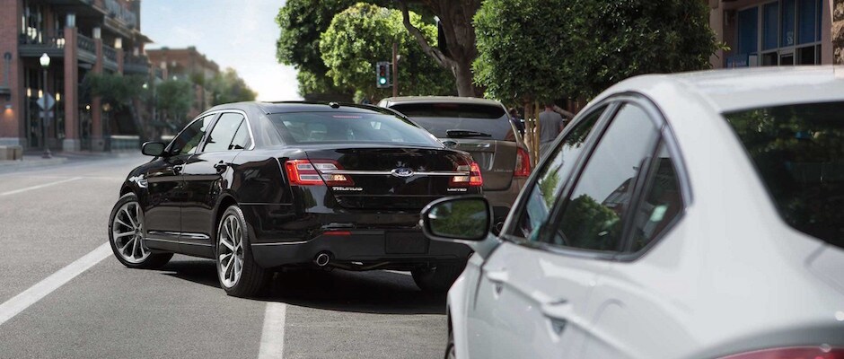 2018 Ford Taurus Safety Features A 2018 Ford Taurus using active park assist