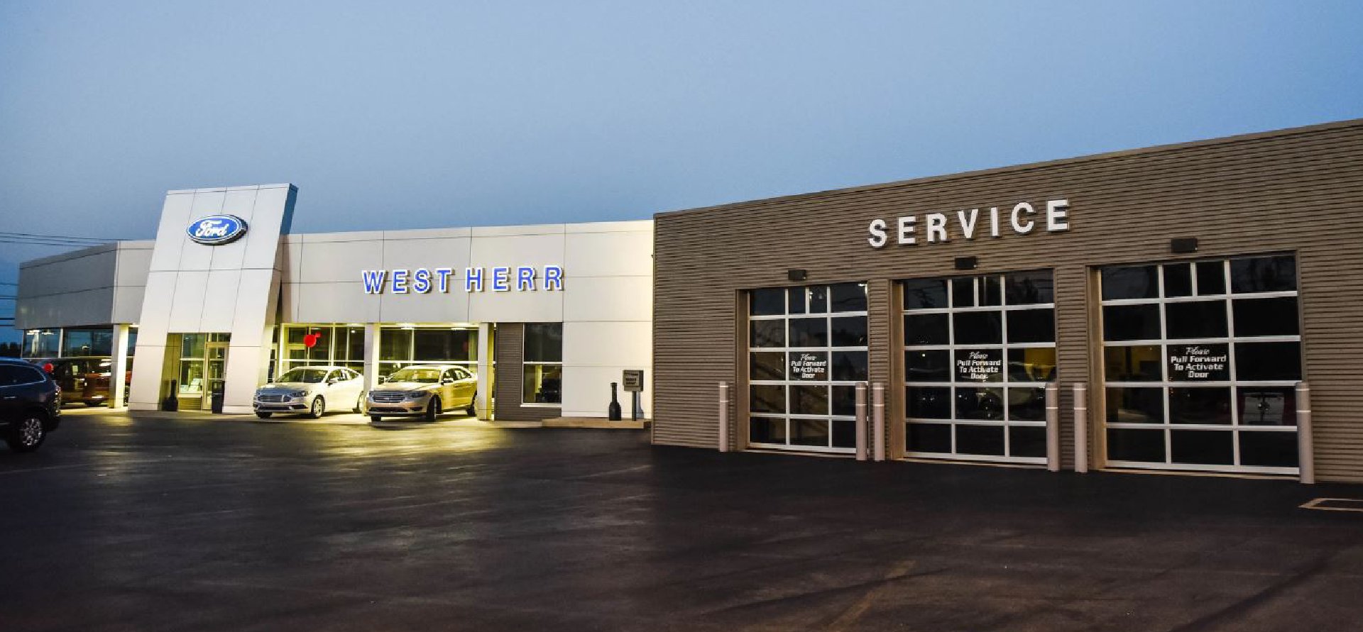 west_herr_ford_hamburg.jpg West Herr Ford Hamburg dealership
