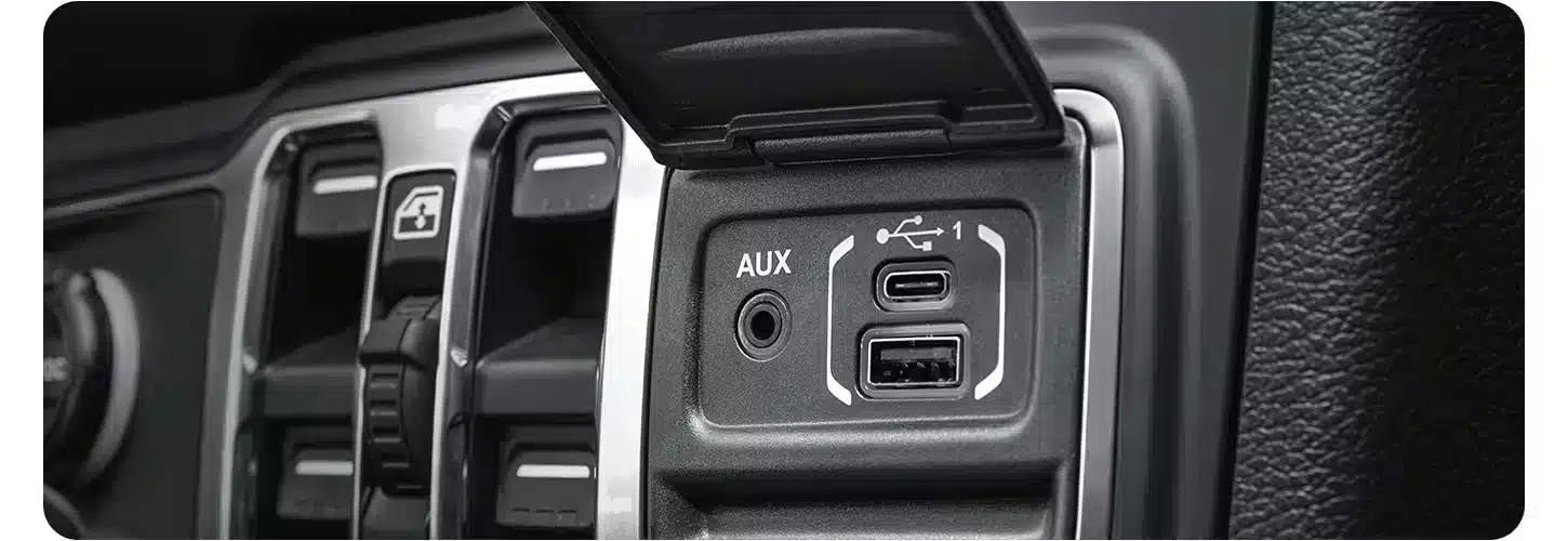 2026 Jeep Gladiator Device Ports
