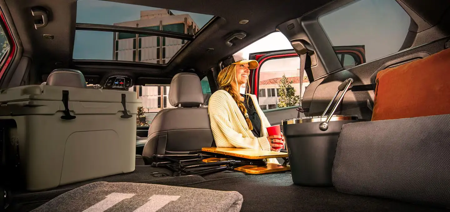 2026 Jeep Cherokee Interior