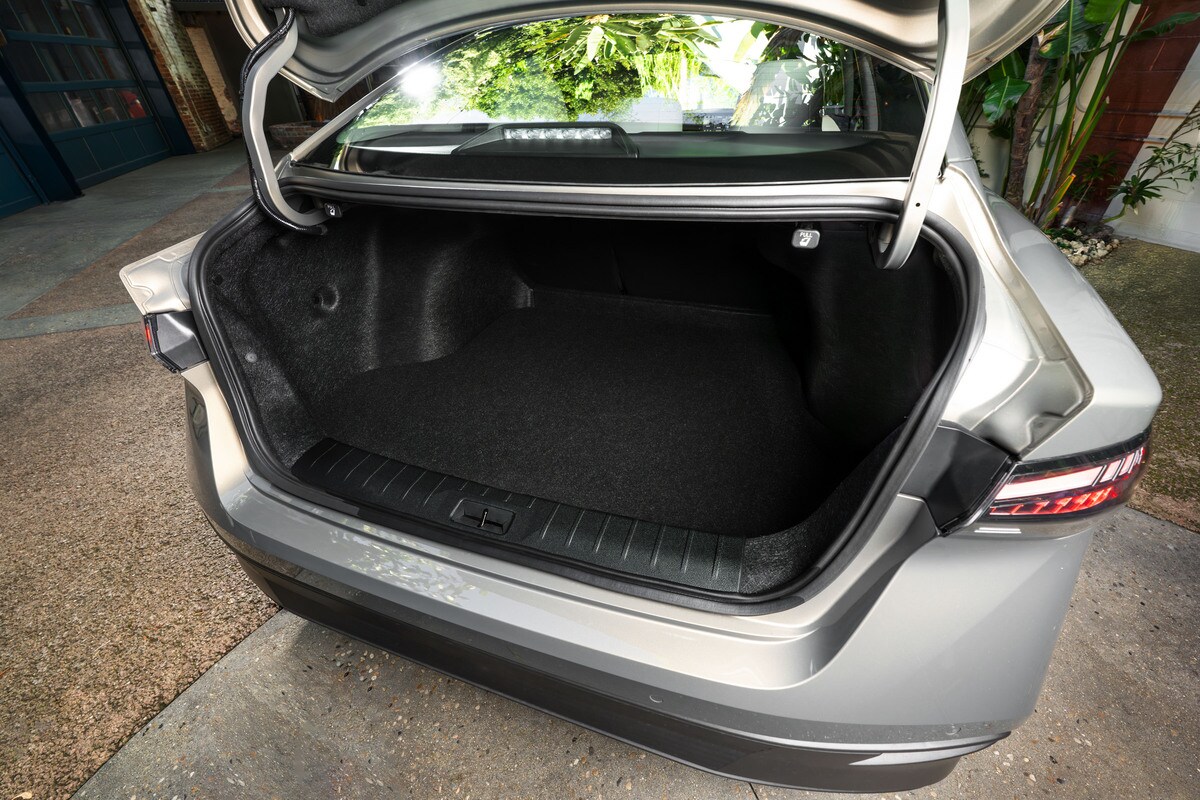 2026 Nissan Sentra Trunk