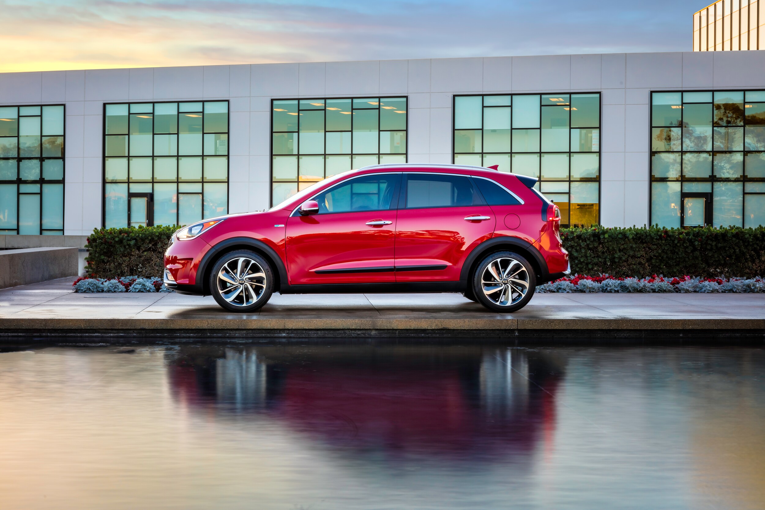 2017 Niro side.jpg