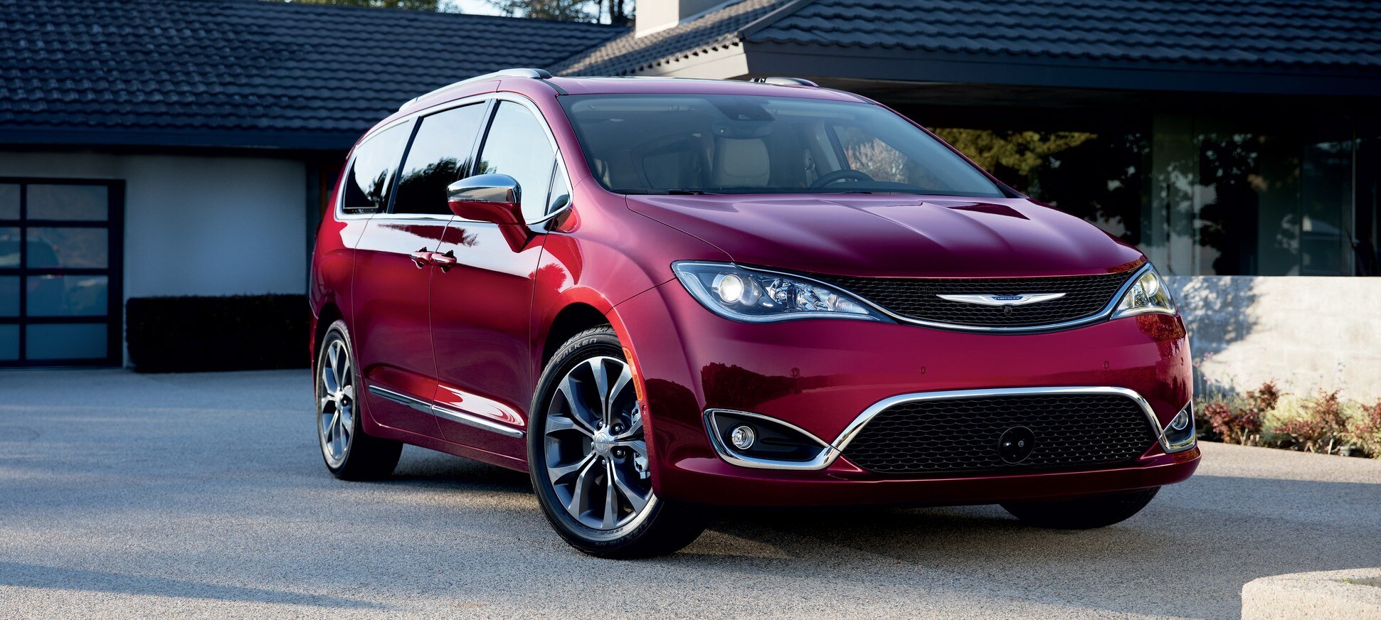 2017 Chrysler Pacifica MO.jpg
