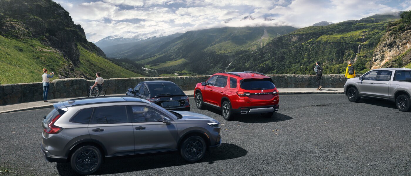 26Honda-Pilot-ExteriorDrivingByMountainOverlook