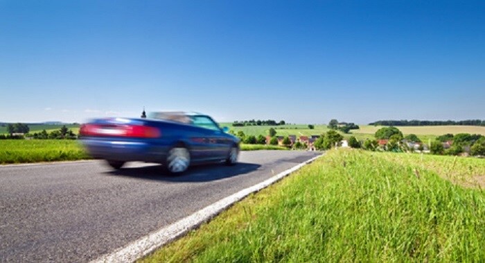 Car_Driving_In_Country.jpg