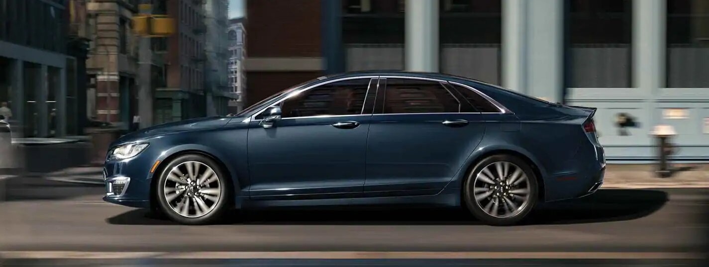 2019 Lincoln MKZ 2019 Lincoln MKZ Parked