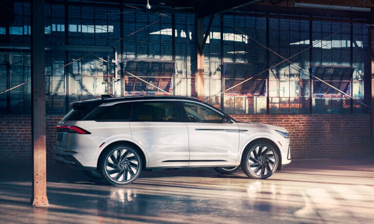 2025 Lincoln Nautilus in empty warehouse