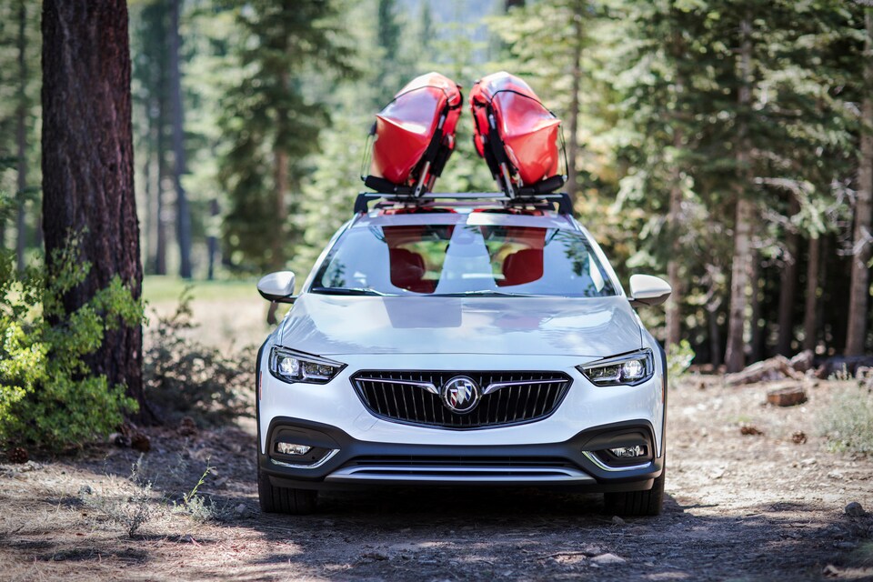 2018-Buick-Regal-1SV-Hatchback-L01.png