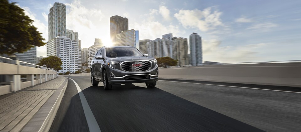 2019-GMC-Terrain-Denali-SUV-L01.png