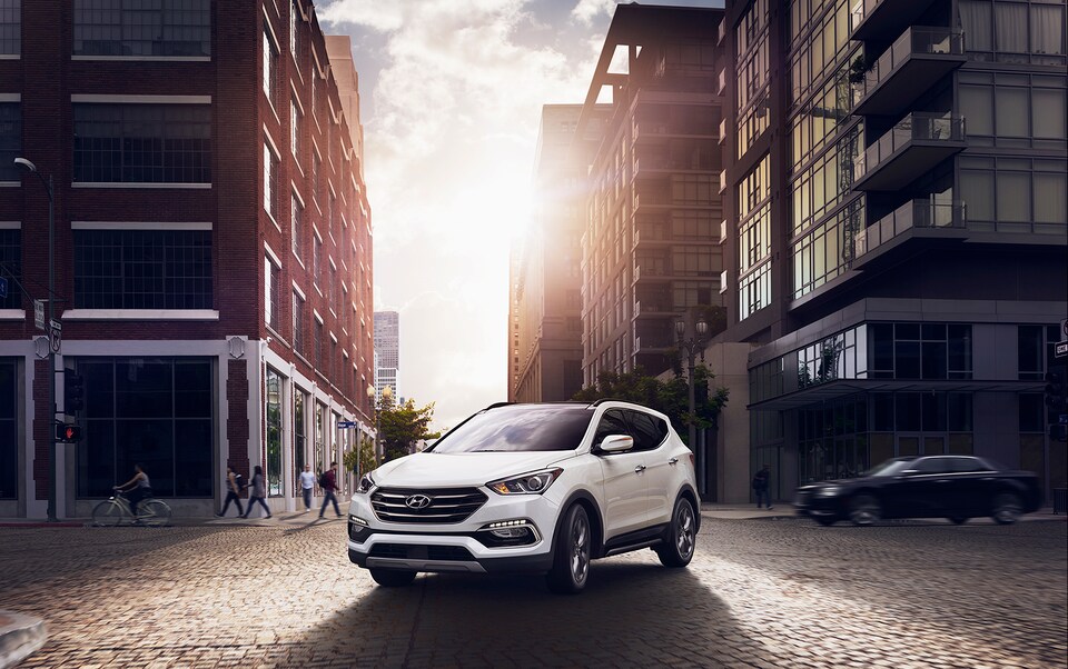 2017-Hyundai-Santa-Fe-Sport-2.0T-SUV-L01.png