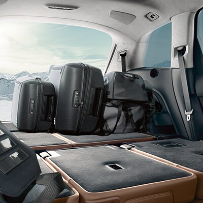 Audi Q7 storage space
