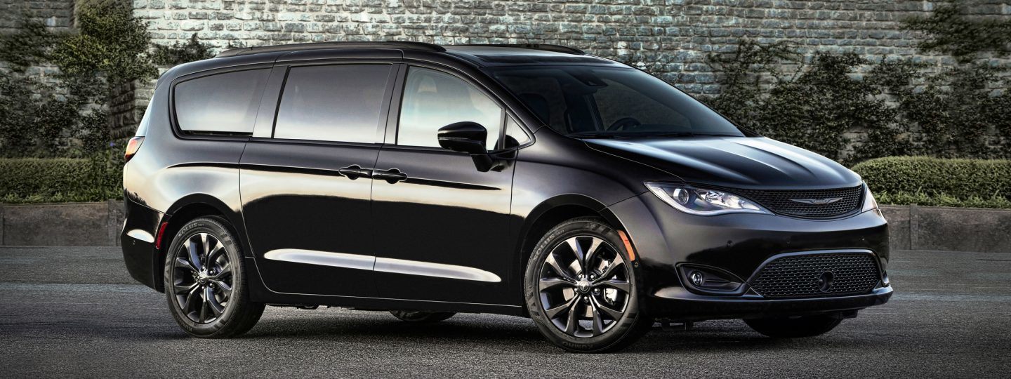 2018-chrysler-pacifica-vlp-spackage-hero.jpg.image.1440.jpg