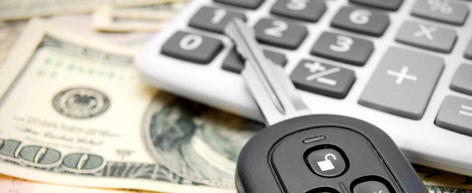 leasing_keys_and_calculator.png