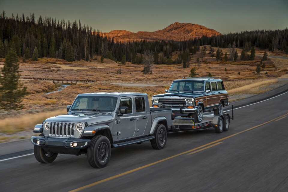2020-Jeep-Gladiator-Overland-Truck