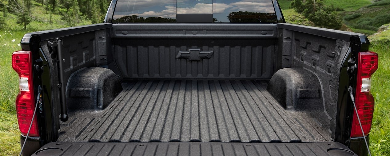 2022 Chevrolet Silverado 1500 Trunk space